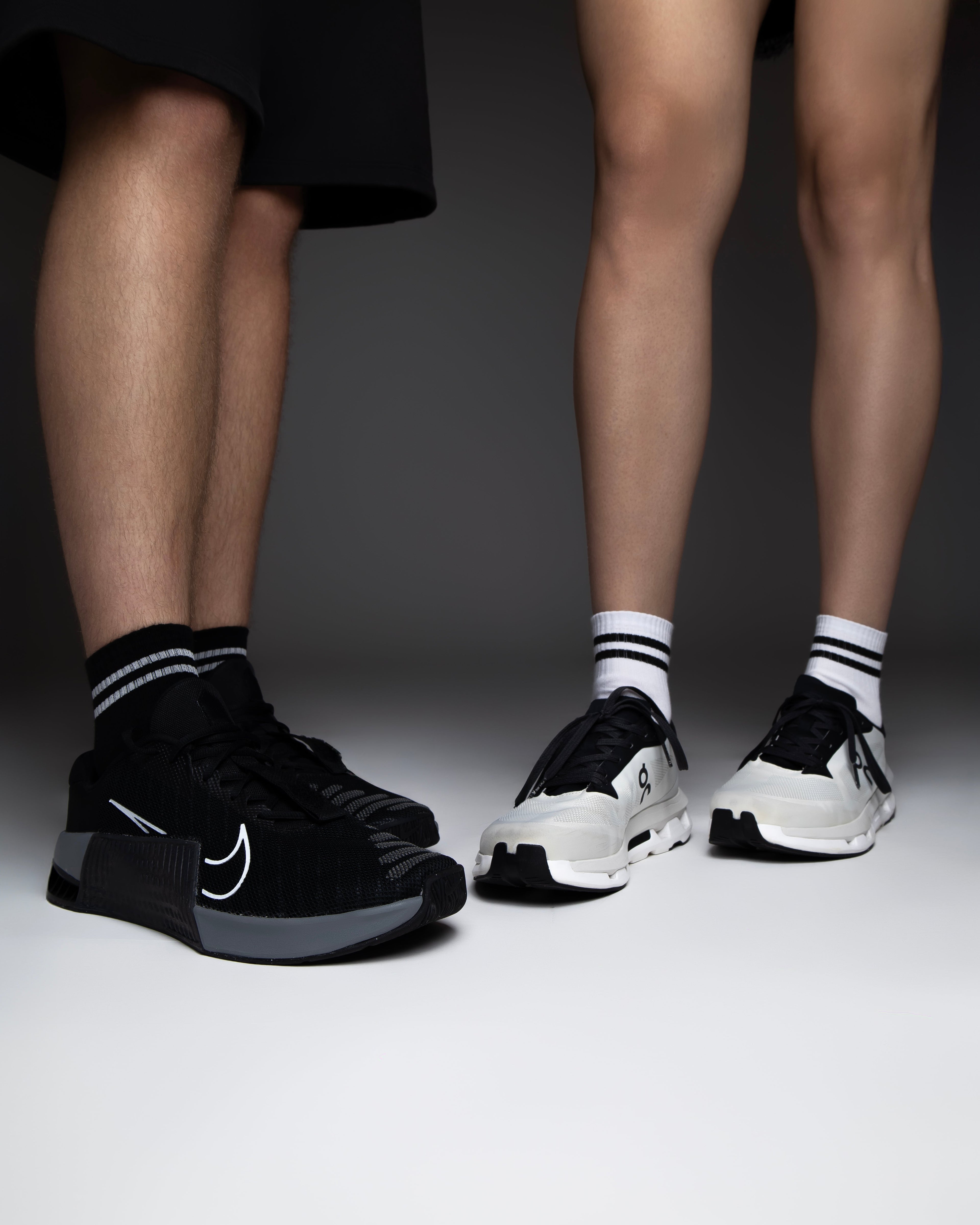 Moisture-wicking Italian socks Czech Republic - comfortable premium hosiery Prague